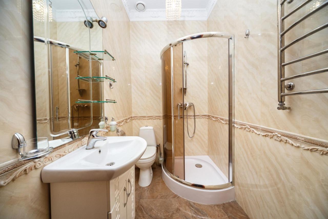 Hostel Suputnyk Lviv Extérieur photo